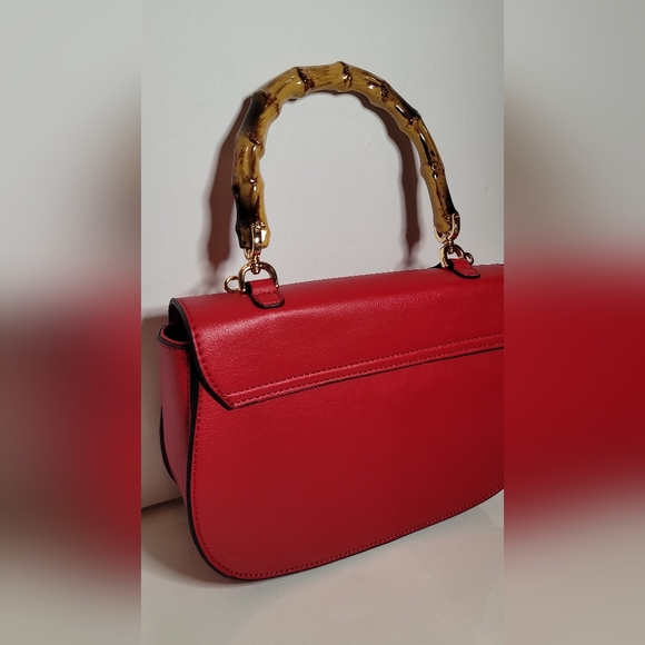 Handbags - Picture 9 of 12